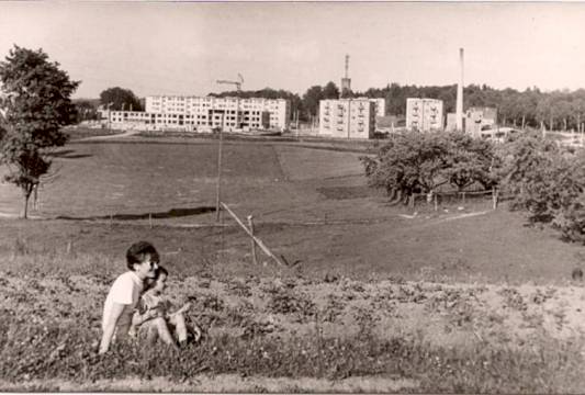 Osiedle Parkowe od zachodu, zdj. przekazała Biblioteka Miejska w Mrągowie
