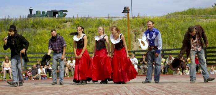 Program artystyczny Miasteczka westernowego Mrongoville