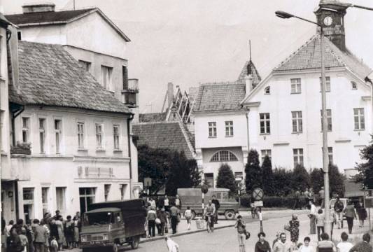 Ratusz, 10.IX.1981r, zdj. dostarczyła Biblioteka Miejska w Mrągowie
