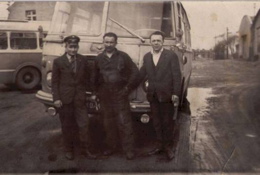 PKS, w tle baraki, obecnie Straż Pożarna, zdj. przekazała Urszula Kuchcińska