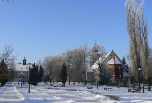 Ratusz i kościół ewangelicki, foto Beata Gida