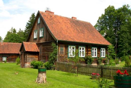 Drewniany dom we wsi Krutyń, foto Robert Wróbel