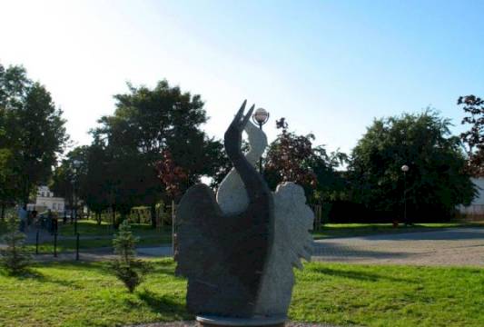 Rzeźba nad jeziorkiem Magistrackim, foto Robert Wróbel