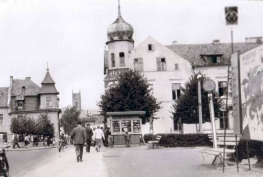 ul. Ratuszowa 1.X.1975 r., zdj. dostarczyła Biblioteka Miejska w Mrągowie