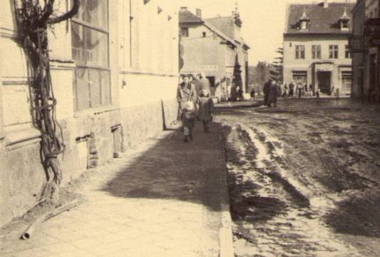 ul. Żeromskiego ok. 1955r., zdj. przekazała Irena Siwek