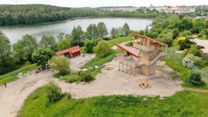 Wieża widokowa i Miejsce Obsługi Rowerzystów na plaży przy os. Grunwaldzkim w Mrągowie