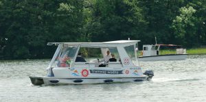 Wypożyczalnia łodzi i tramwaj wodny - aktywny wypoczynek nad wodą w Mrągowie