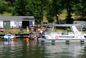 Wypożyczalnia łodzi i tramwaj wodny - aktywny wypoczynek nad wodą w Mrągowie